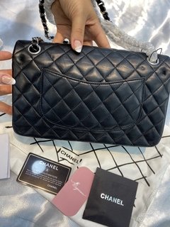 CHANEL 2.55 CLASSIC DOUBLE FLAP LAMBSKIN COM PRATEADO na internet