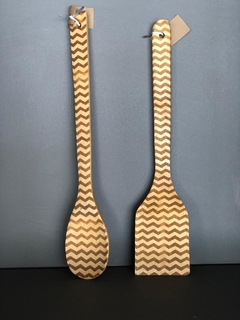 Cuchara de bamboo 35 cm diseño zig zag