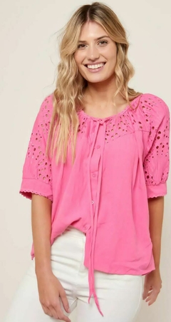 Imagen de BLUSA ABOTONADA BRODERIE IMPORTADO