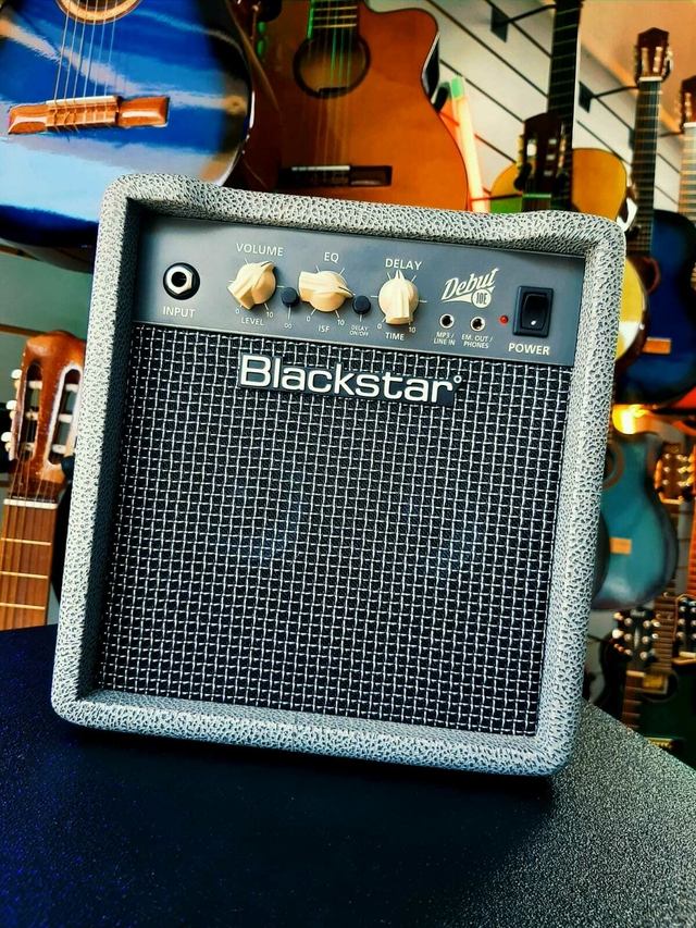 BLACKSTAR Debut 10E - Comprar en Colyluthier
