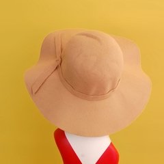 chapéu floppy bege | IMPORTADO na internet