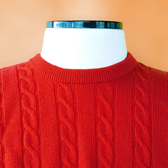 Suéter vermelho na internet