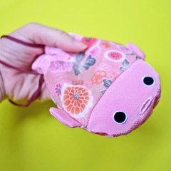 bolsa japonesa peixe rosa | COISAS DA DIXIE - comprar online