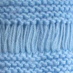 Cachecol de tricô azul na internet