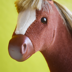 Cavalo marrom - Amo Muito