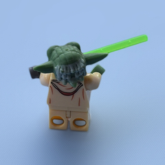 Boneco Yoda Star Wars na internet