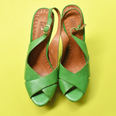 Sandália meia-pata verde - comprar online