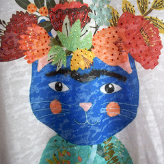 Blusa Frida "Gato" na internet