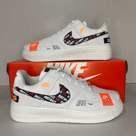 Just do it air best sale forces white