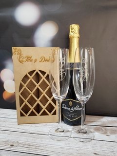 Caja tramada con 2 copas de champagne de cristal en internet