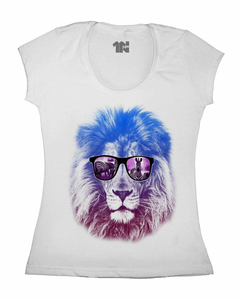 Camiseta Feminina Leão de Óculos na internet