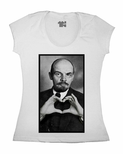 Camiseta Feminina Com Amor Lenin na internet