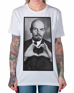 Camiseta Com Amor Lenin na internet