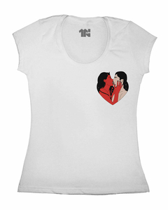 Camiseta Feminina Demoníaco de Bolso na internet