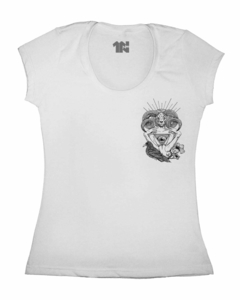 Camiseta Feminina Bafomete de Bolso na internet