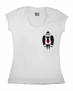 Camiseta Feminina Gorila Banksy de Bolso na internet