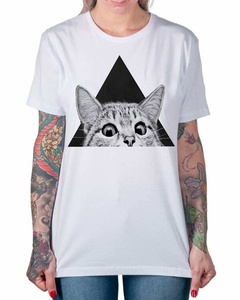 Camiseta Gato Curioso na internet