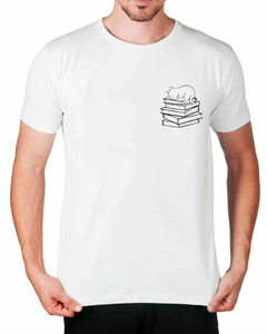 Camiseta Gato de Livros - comprar online