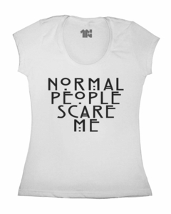 Camiseta Feminina Gente Normal na internet