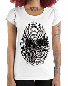 Camiseta Feminina Identidade Morta
