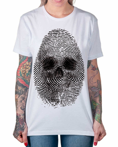 Camiseta Identidade Morta na internet