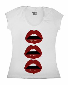 Camiseta Feminina Lábios na internet