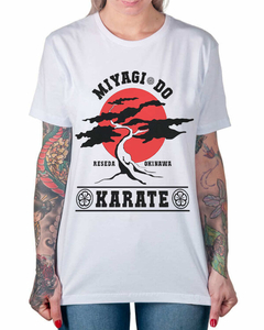 Camiseta Miyagi Dojo na internet
