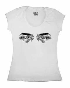 Camiseta Feminina Olhos Delirantes na internet