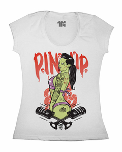 Camiseta Feminina Pin Up Zumbi na internet