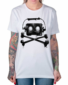 Camiseta Pirata na internet