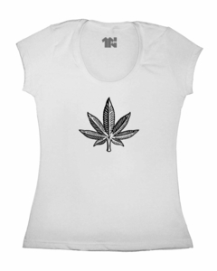 Camiseta Feminina Plantinha na internet