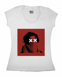 Camiseta Feminina Rebelião na internet