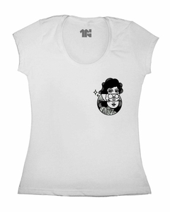 Camiseta Feminina Sob a Pele na internet
