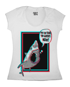 Camiseta Feminina Tubarão 3D na internet