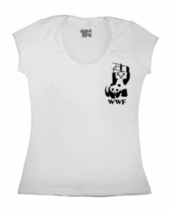 Camiseta Feminina Salve os Pandas na internet