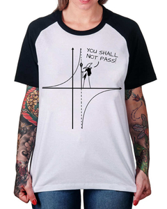 Camiseta Raglan You Shall Not Pass na internet