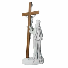 Imagem de Santa Rita Contempla Jesus na Cruz em Mármore - 53cm - MÃE RAINHA ARTIGOS RELIGIOSOS