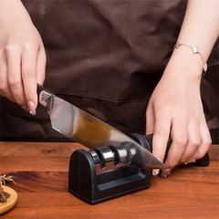 Afiador de facas de cozinha de 3 segmentos doméstico multifuncional portátil - MÃE RAINHA ARTIGOS RELIGIOSOS
