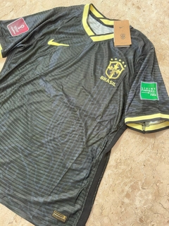 Camisa Seleção Brasil Modelo Jogador 2022 Ed. Especial com Patches Copa do Mundo - comprar online