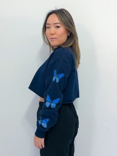 Cropped Moletom Butterfly Azul Marinho na internet