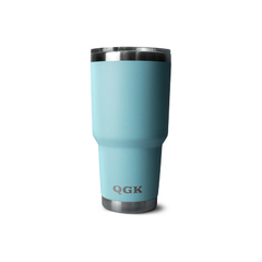 COPO TÉRMICO TUMBLER 30 OZ 887 ML QGK AZUL HALF COM TAMPA - comprar online