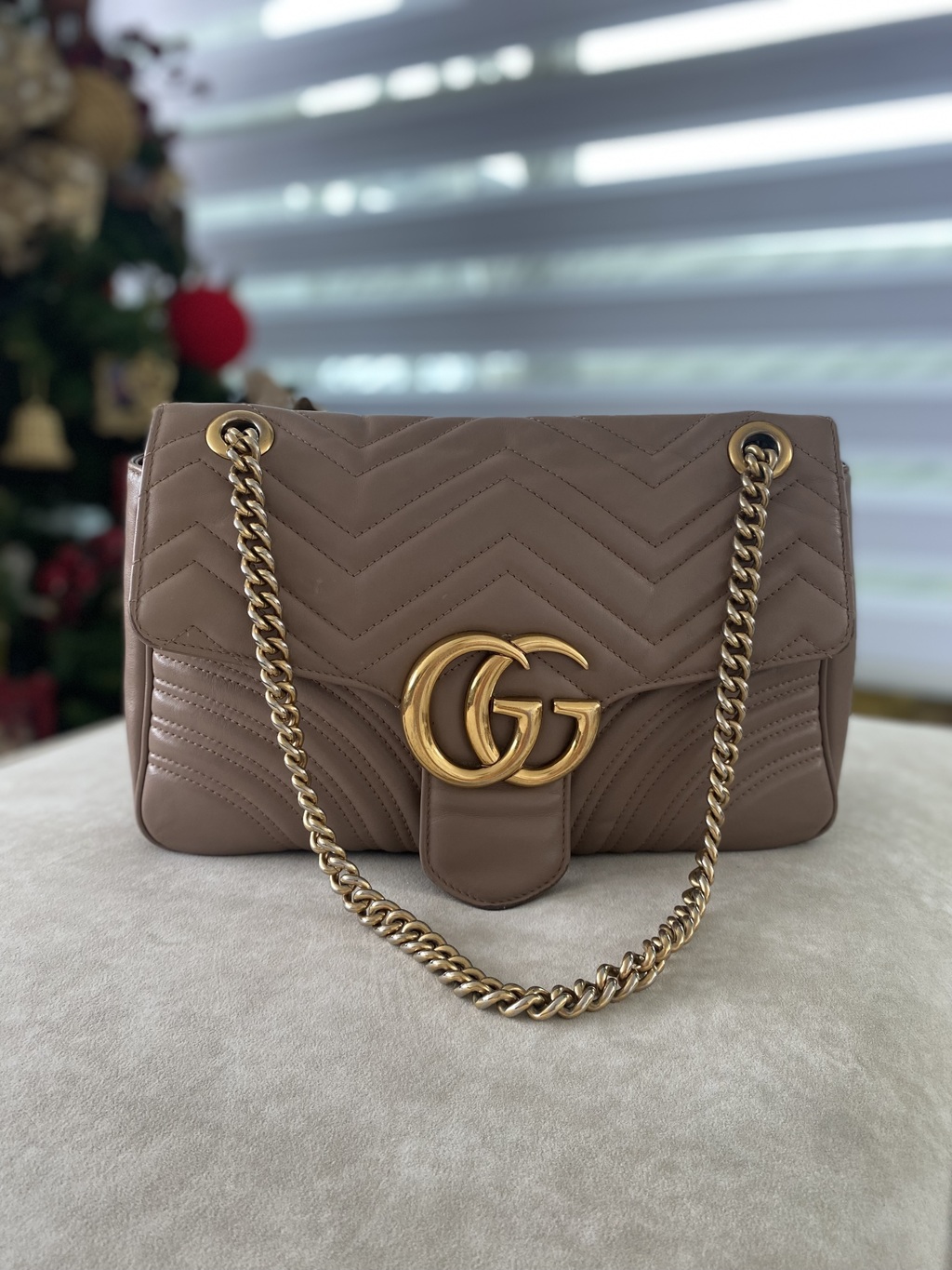 GG Marmont medium shoulder bag