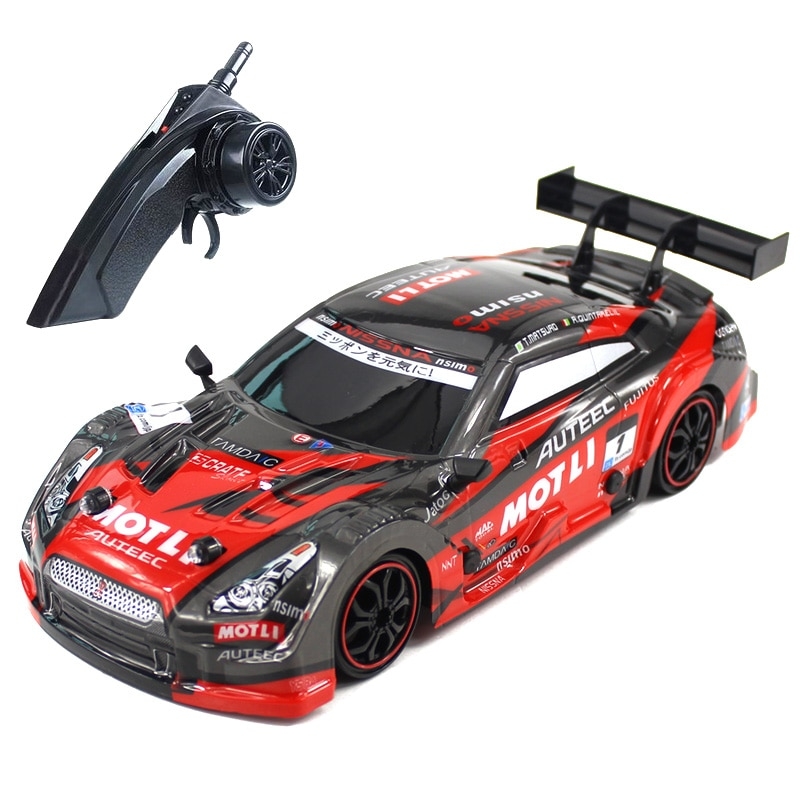 Carro de Controle Remoto GTR/Lexus 2.4g Para Drift Com Tração nas 4 Rodas