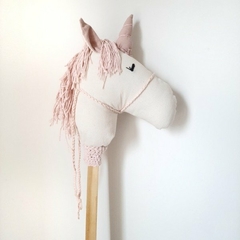 Unicornio de madera