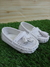 SAPATINHO MOCASSIM BEBÊ C/ CRAVINHOS BRANCO LC0315 - comprar online