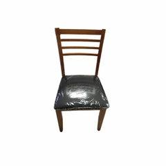 sillas comedor economicas de pino pintado y lustrado color castaño con asiento de ecocuero color negro