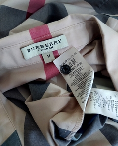 Vestido de pregas primeira linha importado Burberry (38/ 40) na internet