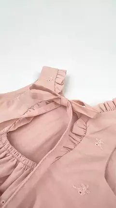 Vestido con Guarda Bordado Rosa - comprar online