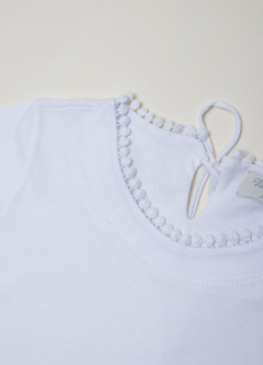 Remera Puntilla Blanca Van Dike - comprar online