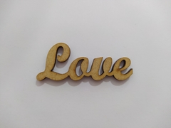 Palavra LOVE de MDF recorte a laser 5cm - cod 9108